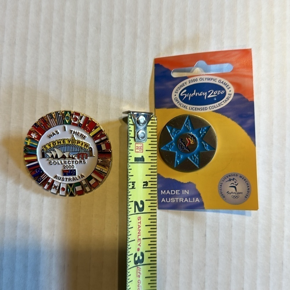 Set of 2 Sydney Australia Olympic Games 2000 collectors pins one is NWT - Picture 3 of 4